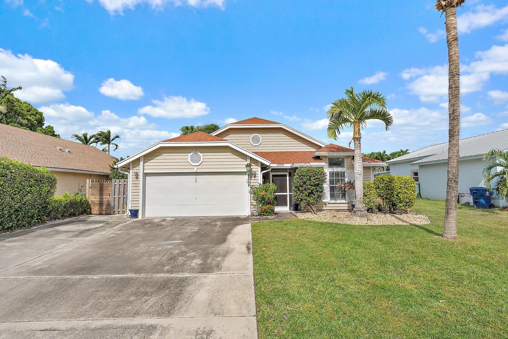 Photo of 6255 Adams Street, Jupiter, FL 33458 (MLS # R11038170)