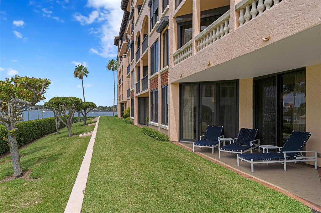 L'ERMITAGE PALM BEACH CONDO - Residential