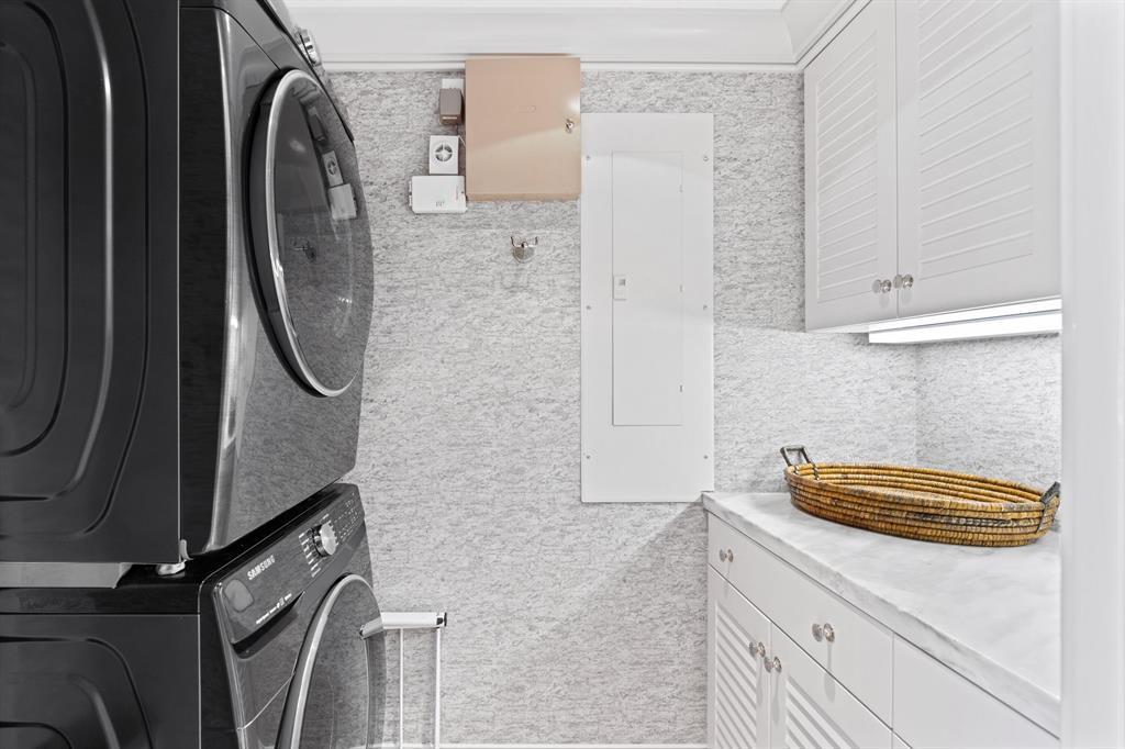 L'ERMITAGE PALM BEACH CONDO - Residential