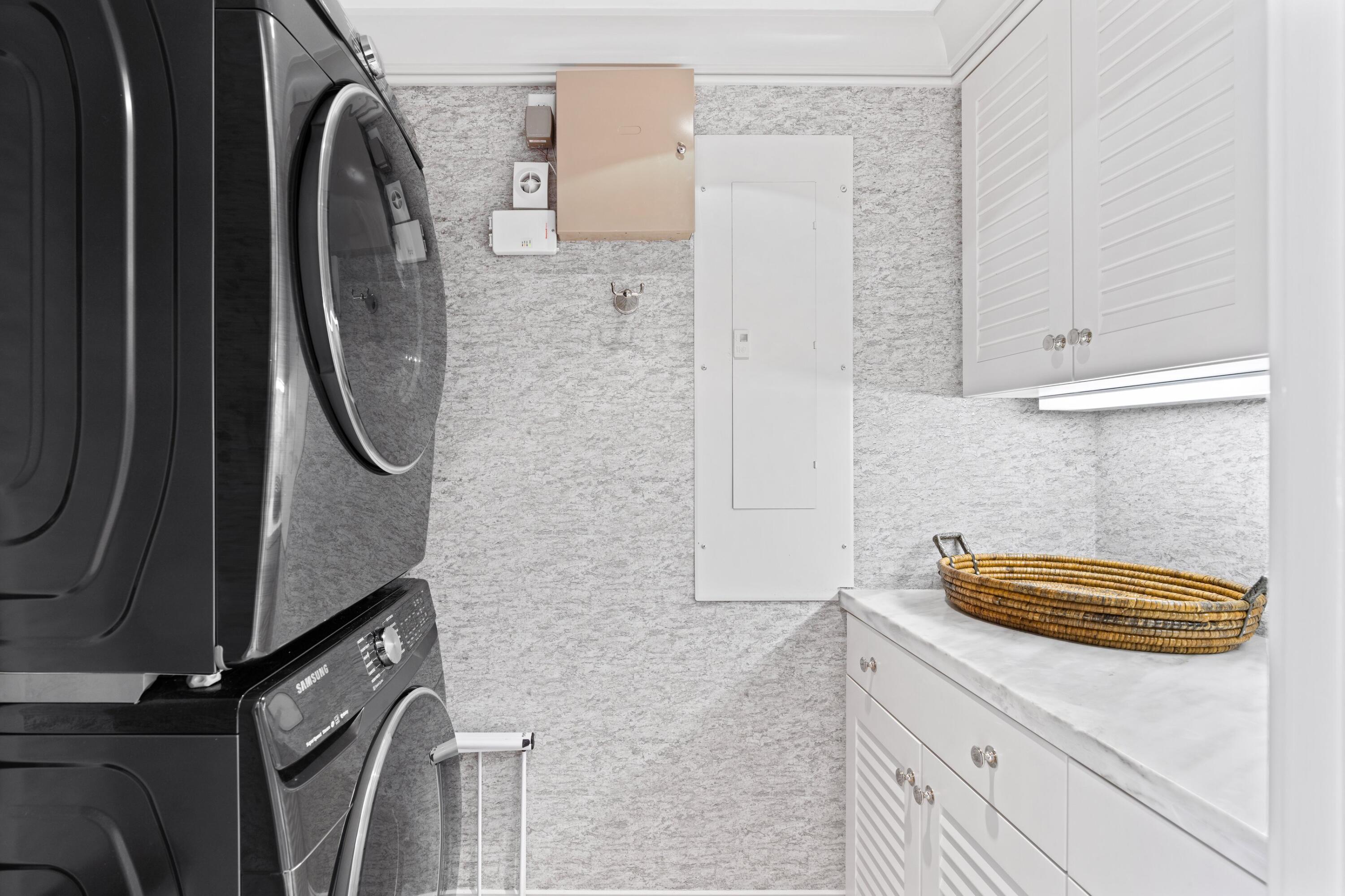 L'ERMITAGE PALM BEACH CONDO - Residential