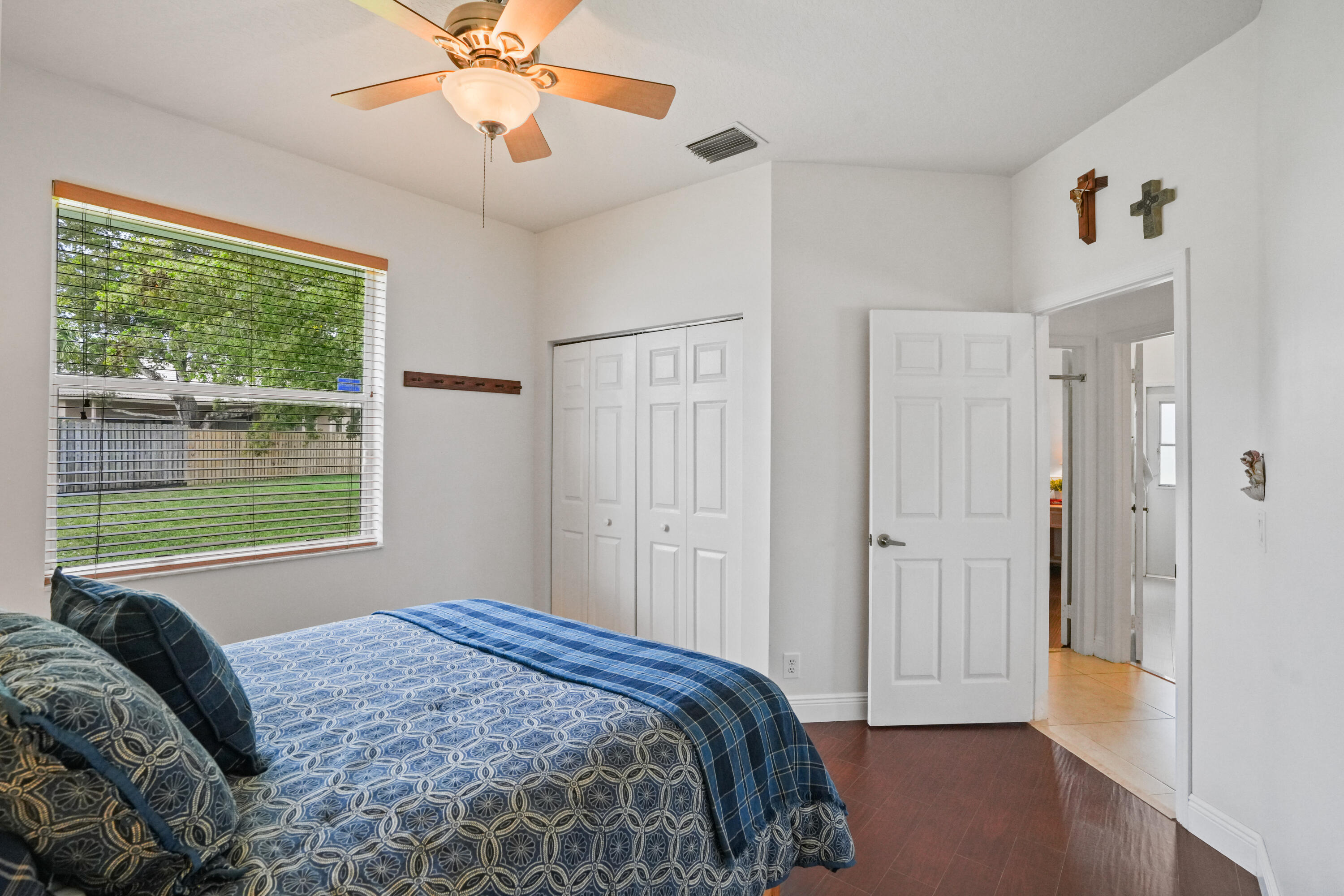 ESTATES OF STIRLING LAKE - Residential