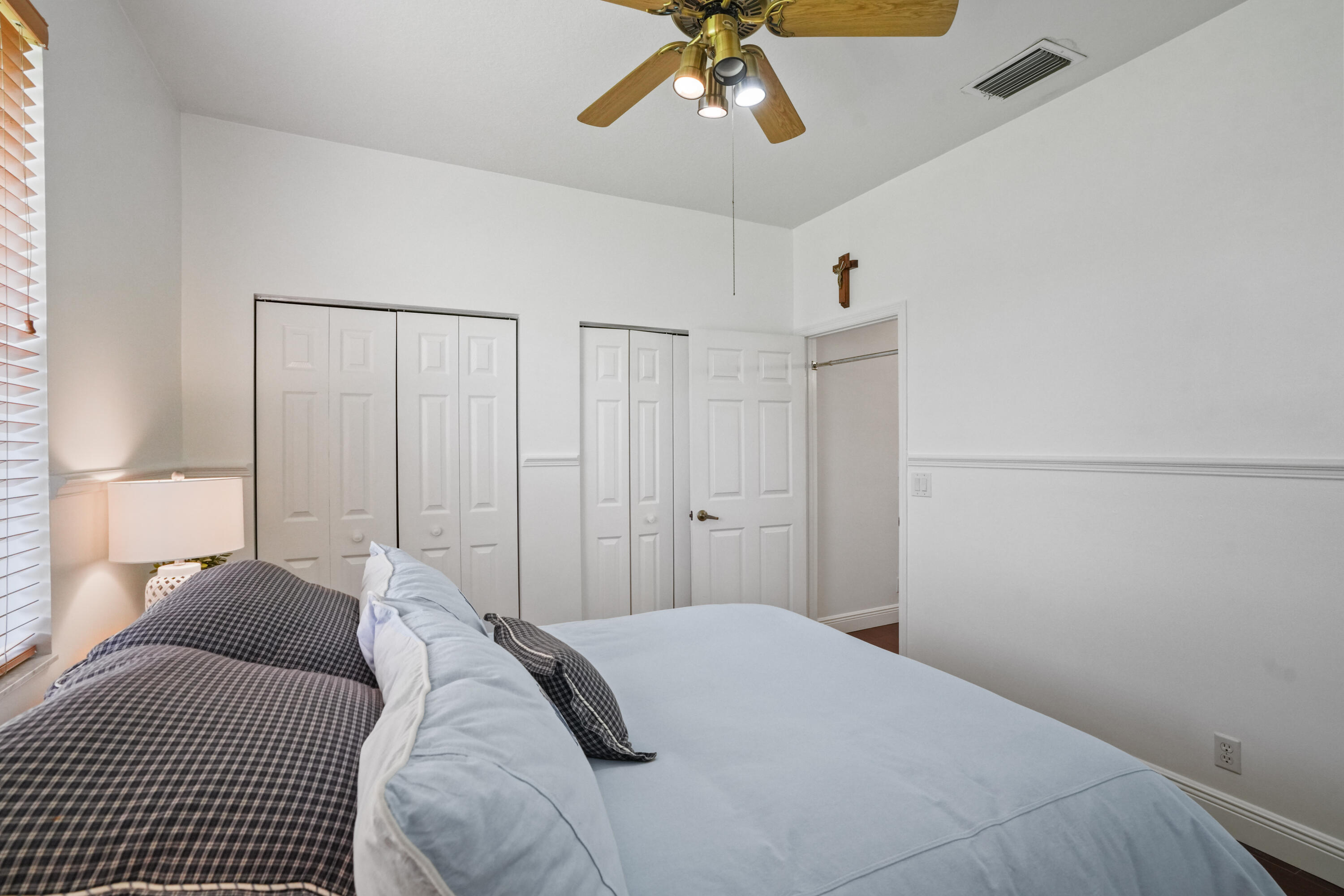 ESTATES OF STIRLING LAKE - Residential