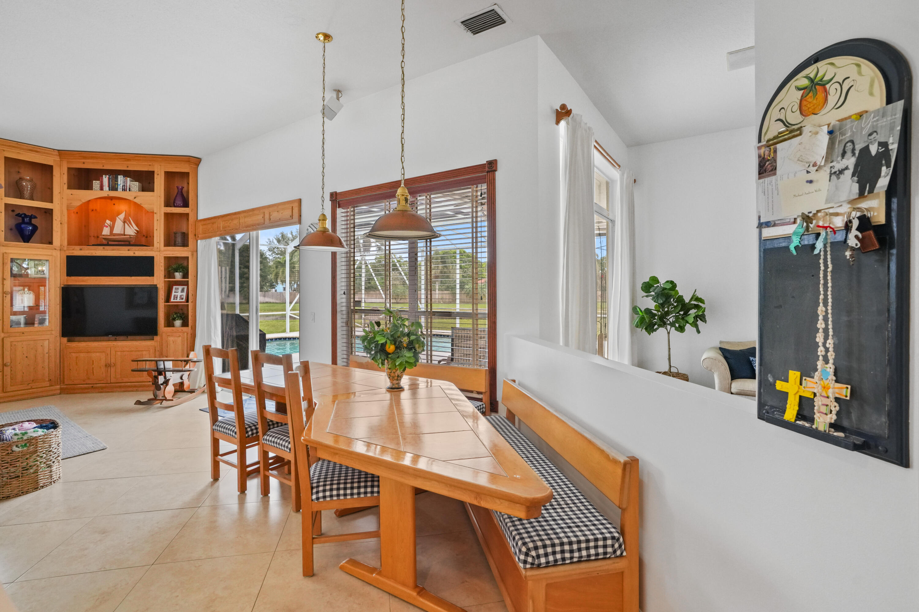 ESTATES OF STIRLING LAKE - Residential