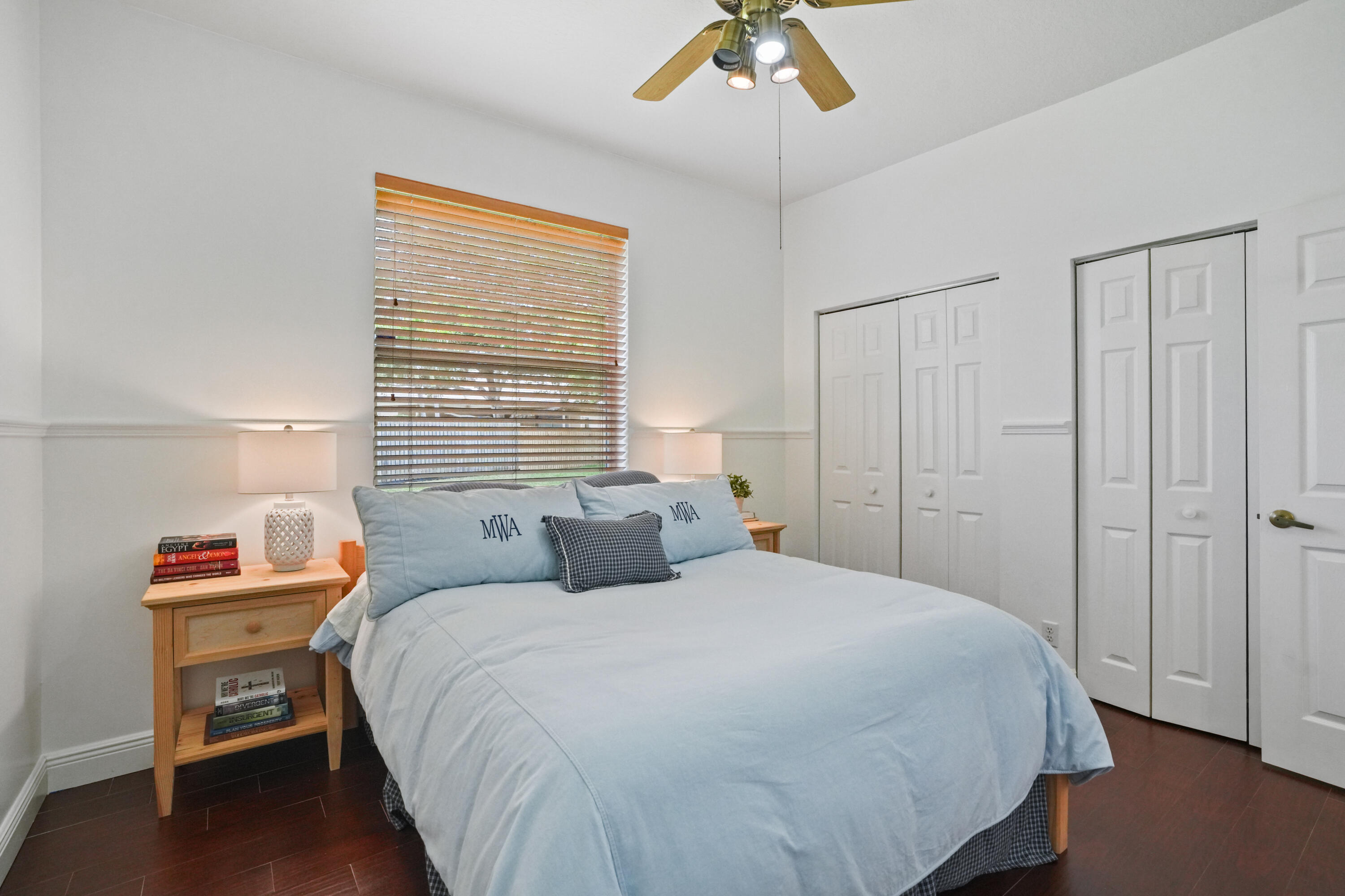 ESTATES OF STIRLING LAKE - Residential