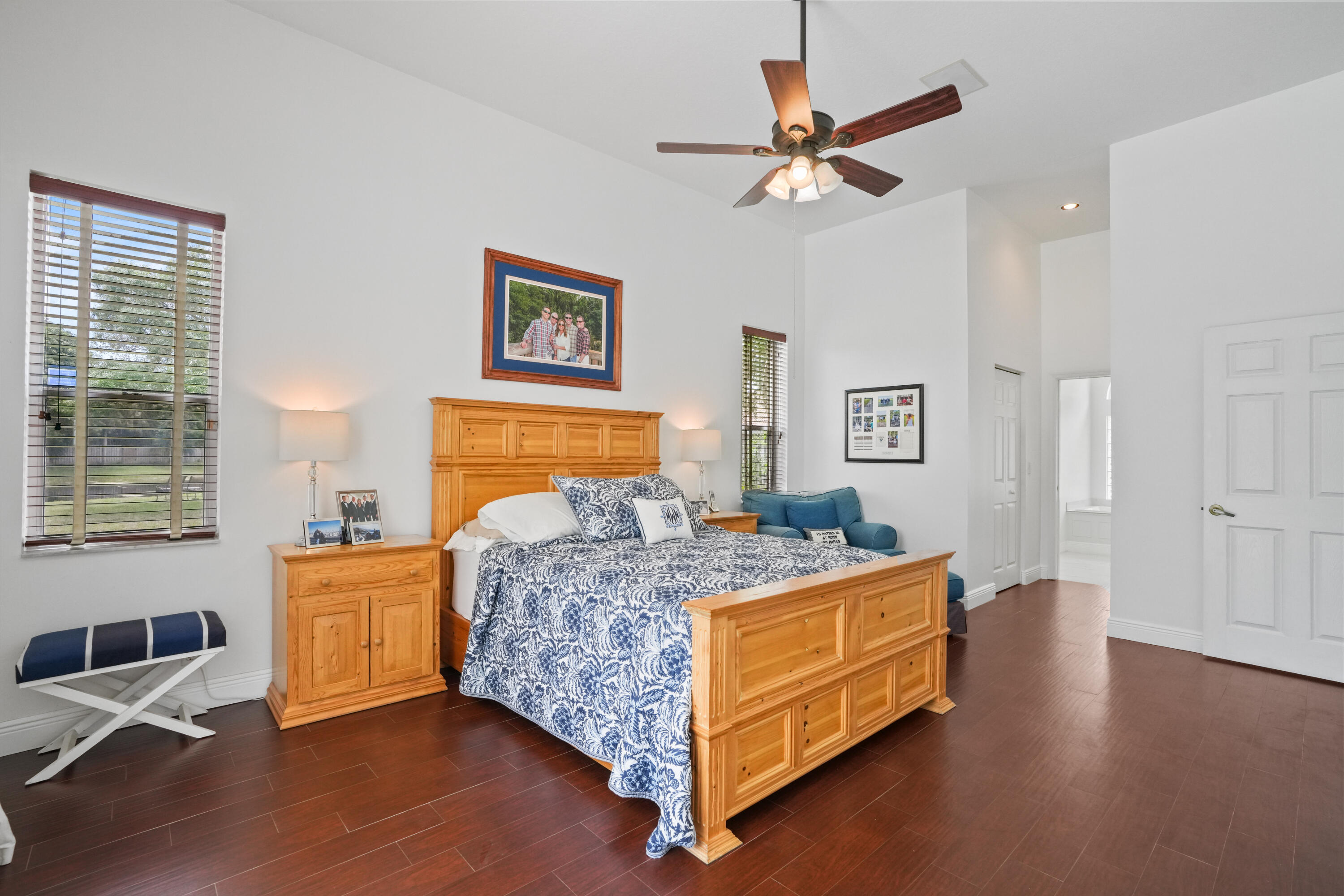 ESTATES OF STIRLING LAKE - Residential