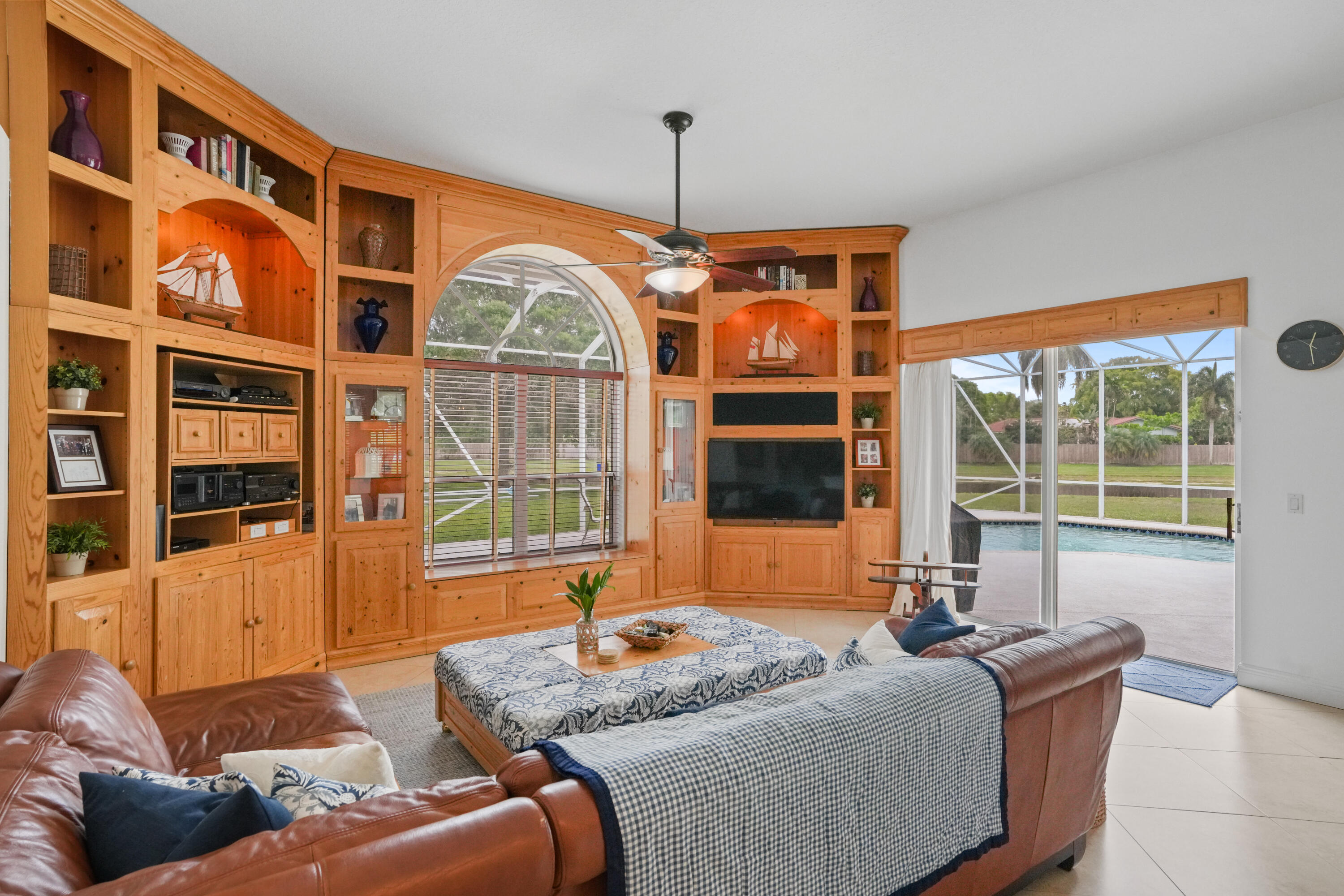 ESTATES OF STIRLING LAKE - Residential