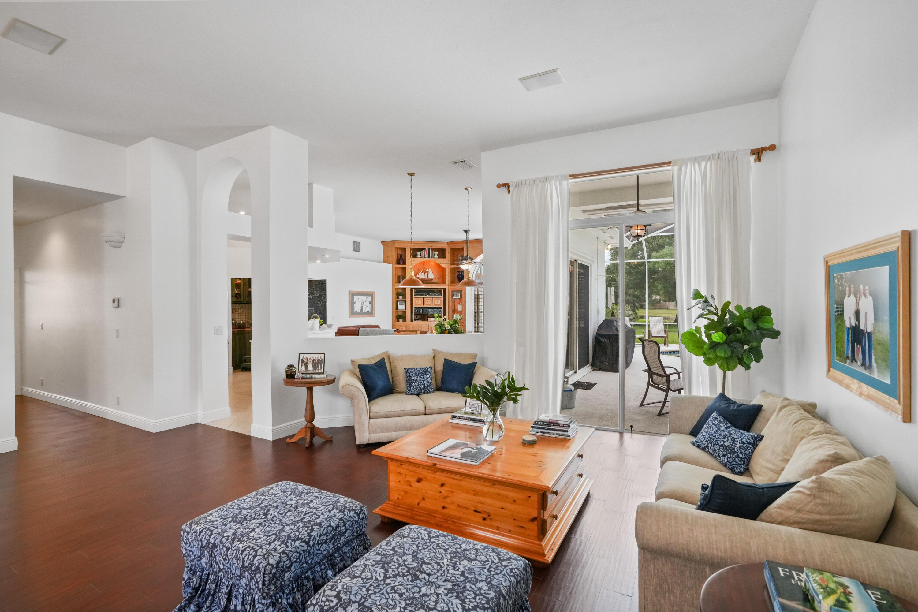 ESTATES OF STIRLING LAKE - Residential