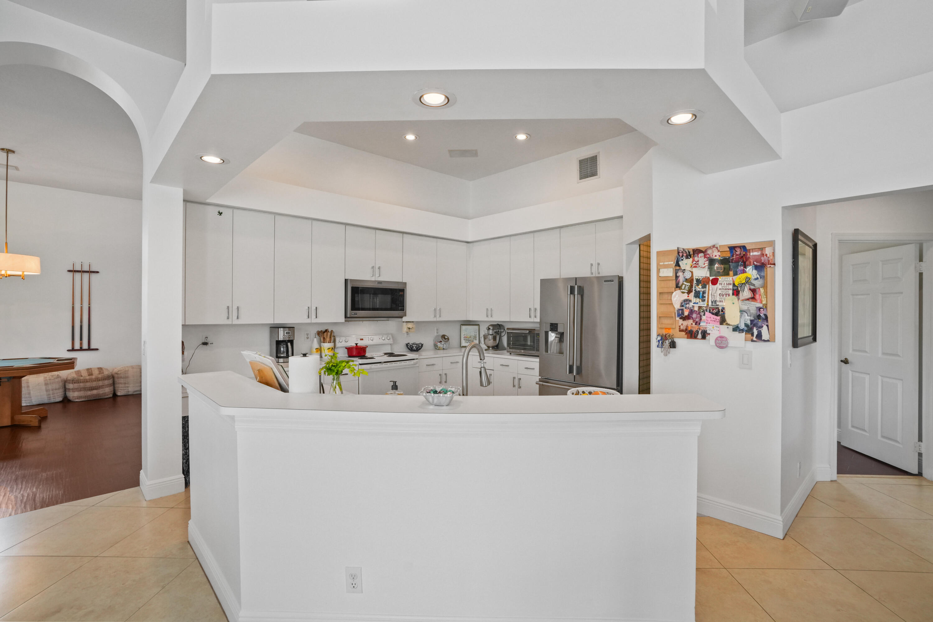 ESTATES OF STIRLING LAKE - Residential