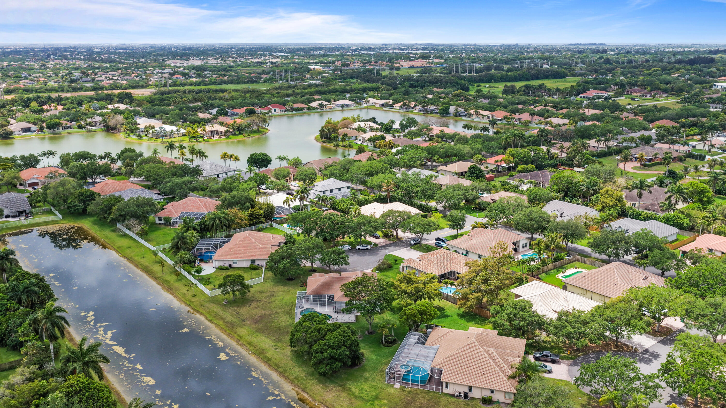 ESTATES OF STIRLING LAKE - Residential