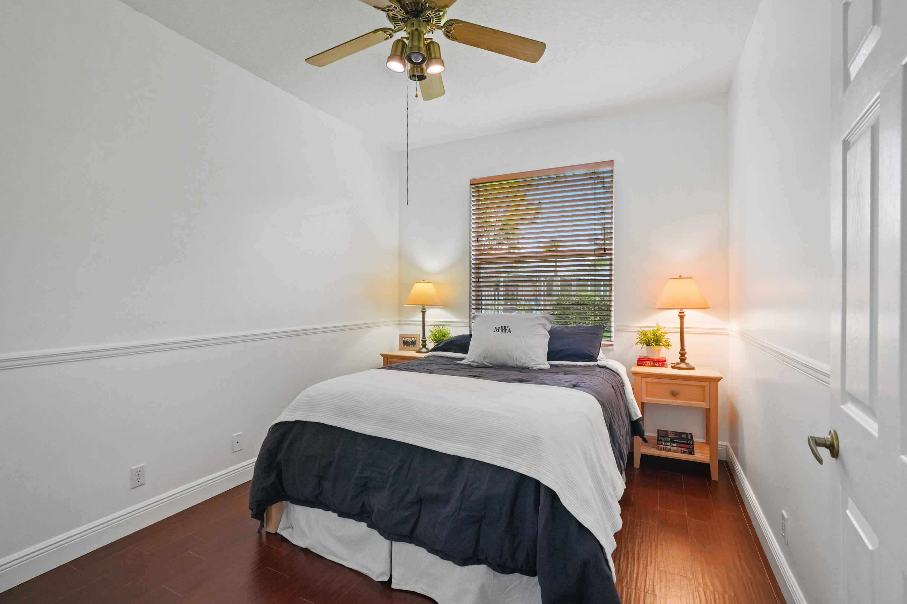 ESTATES OF STIRLING LAKE - Residential