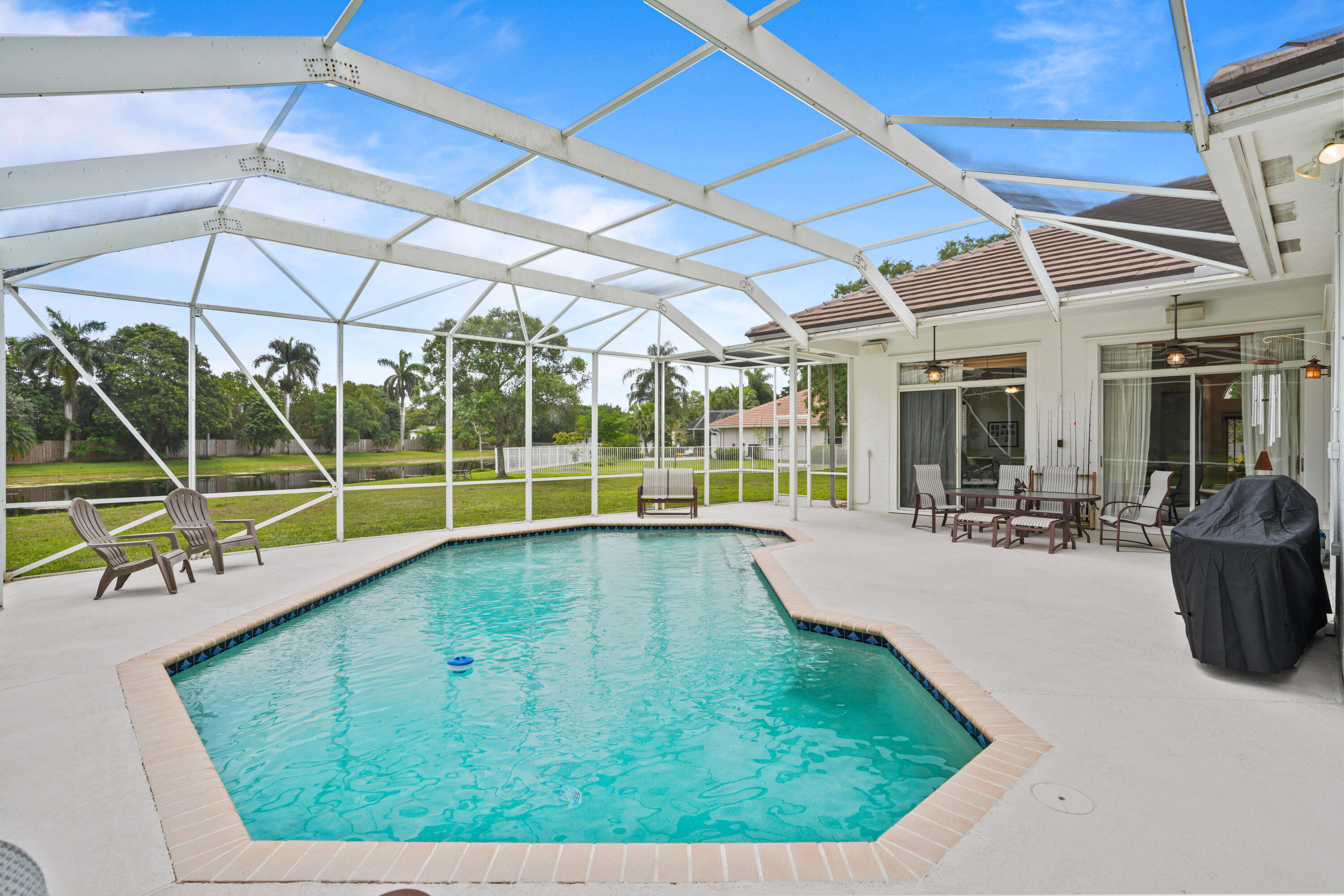 ESTATES OF STIRLING LAKE - Residential