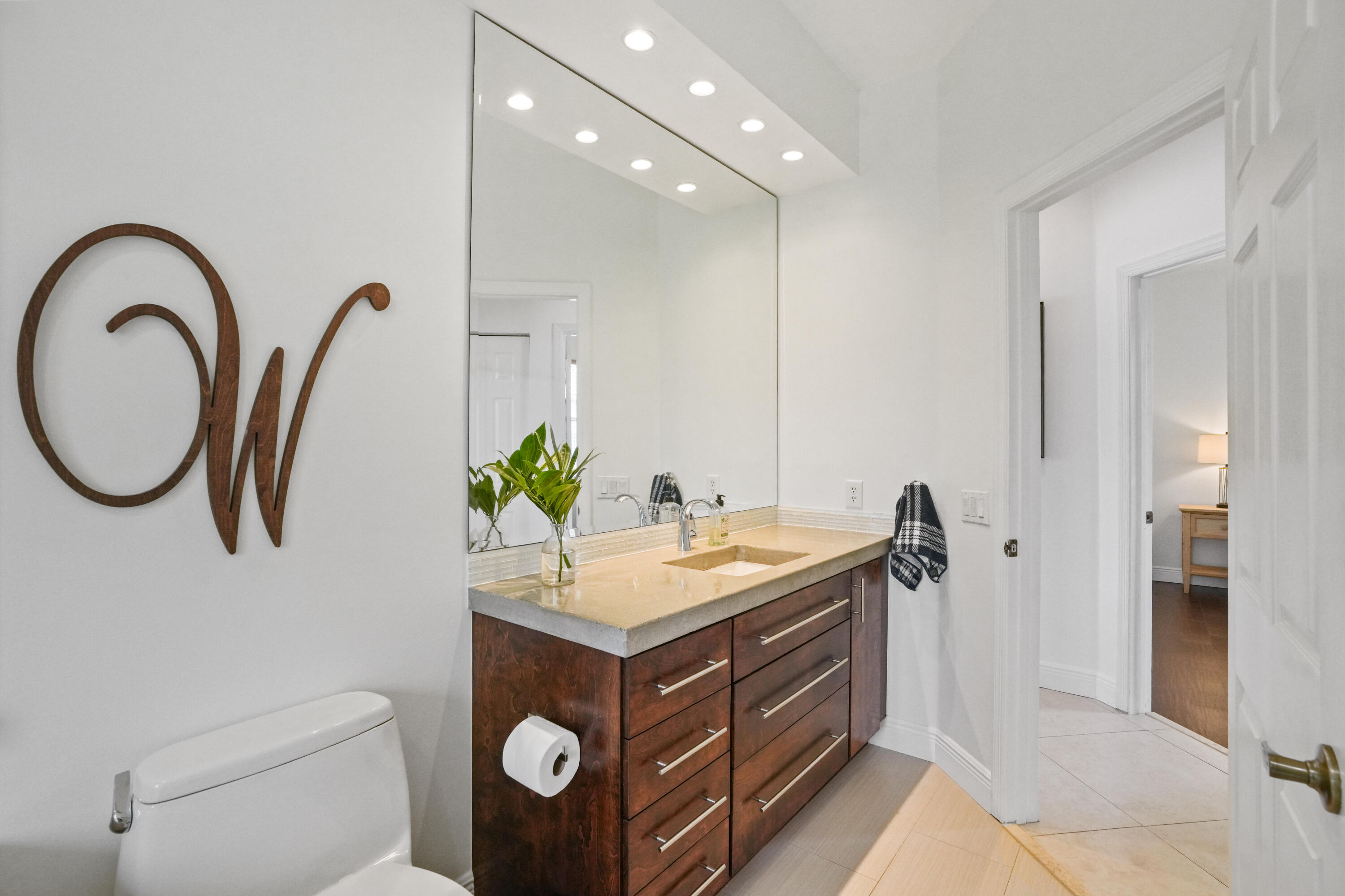 ESTATES OF STIRLING LAKE - Residential