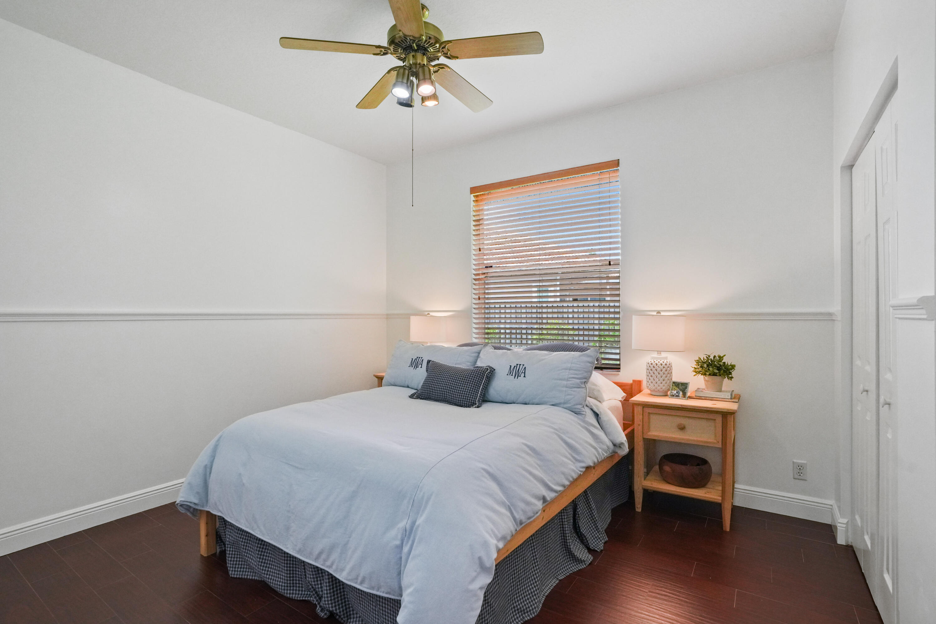 ESTATES OF STIRLING LAKE - Residential