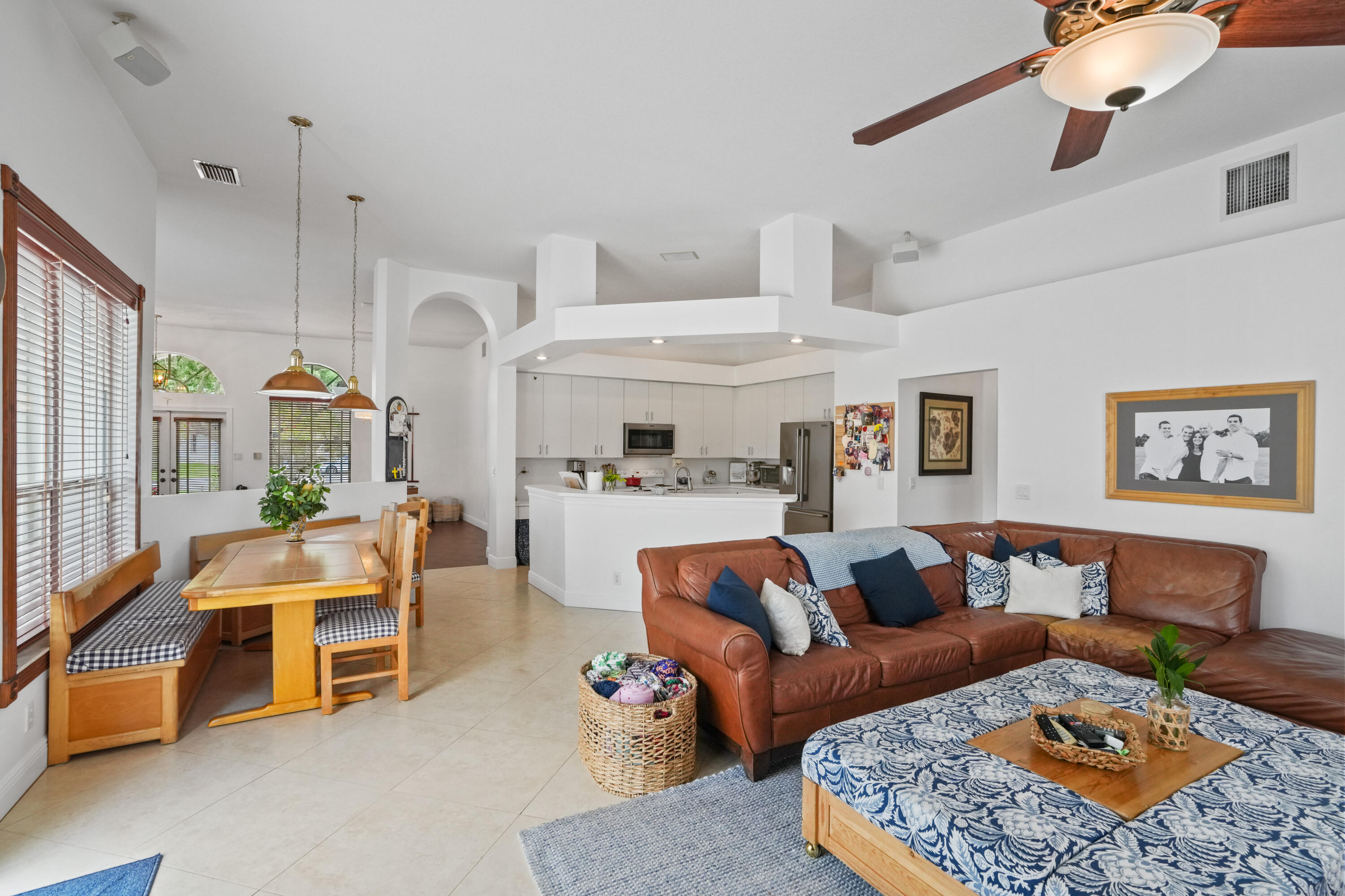 ESTATES OF STIRLING LAKE - Residential