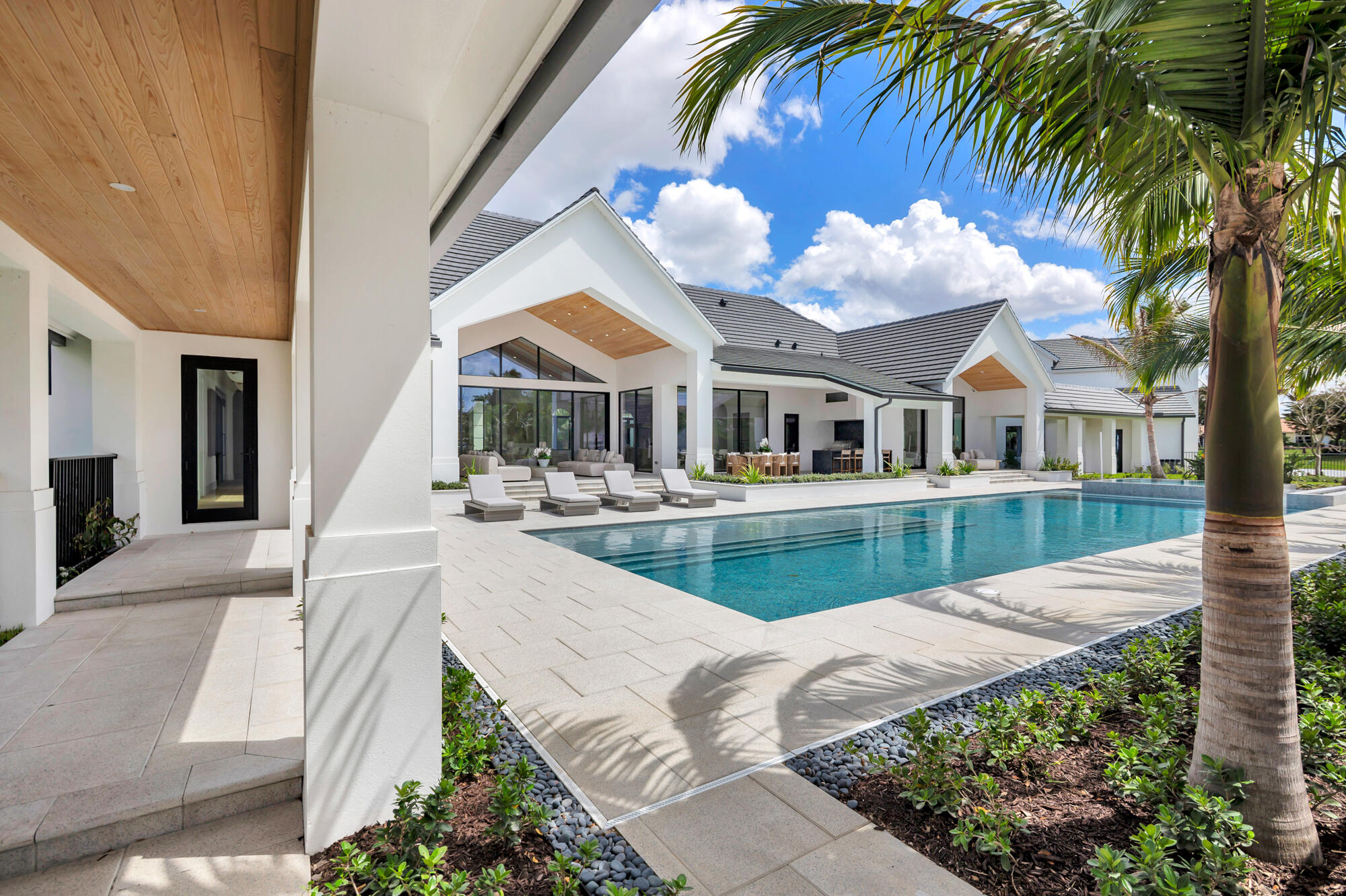 WELLINGTON AERO CLUB OF THE LANDINGS AT WELLINGTON - Residential