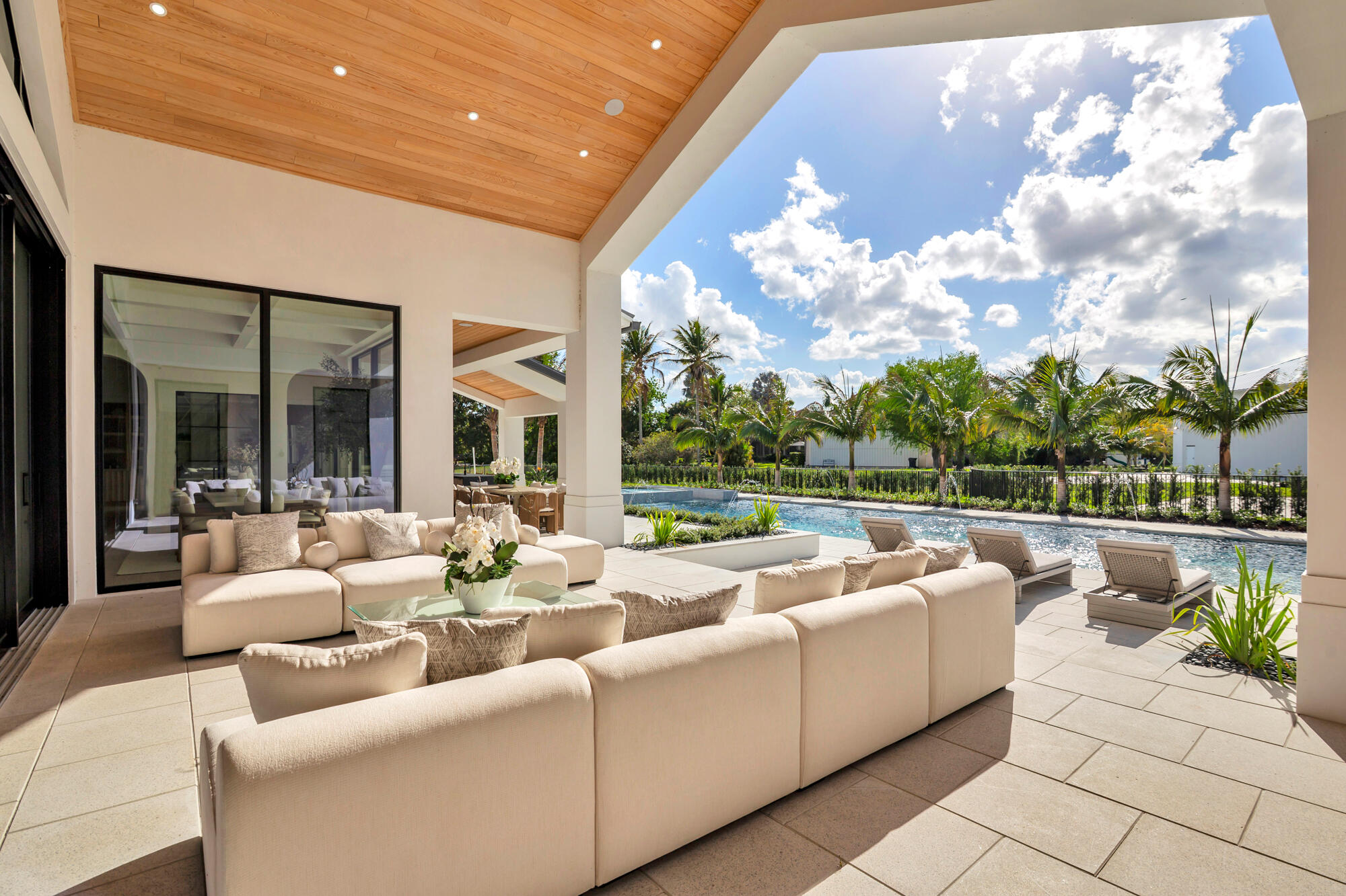 WELLINGTON AERO CLUB OF THE LANDINGS AT WELLINGTON - Residential