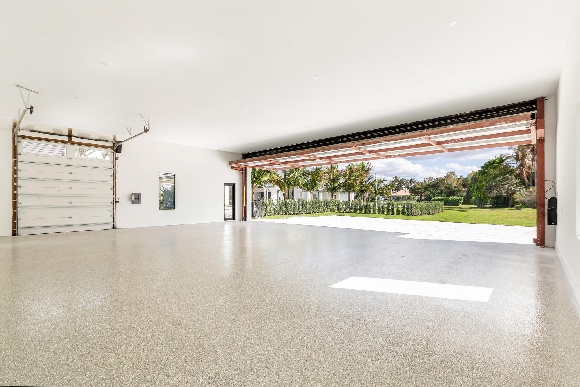 WELLINGTON AERO CLUB OF THE LANDINGS AT WELLINGTON - Residential