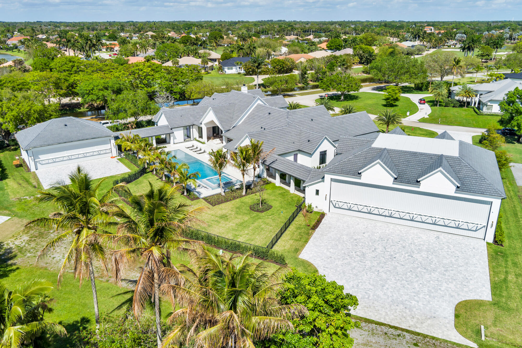 WELLINGTON AERO CLUB OF THE LANDINGS AT WELLINGTON - Residential