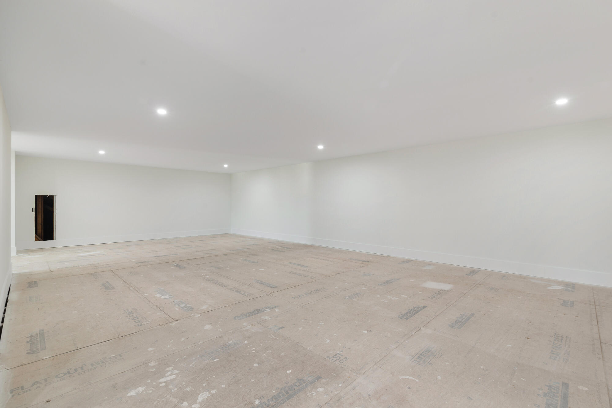 WELLINGTON AERO CLUB OF THE LANDINGS AT WELLINGTON - Residential