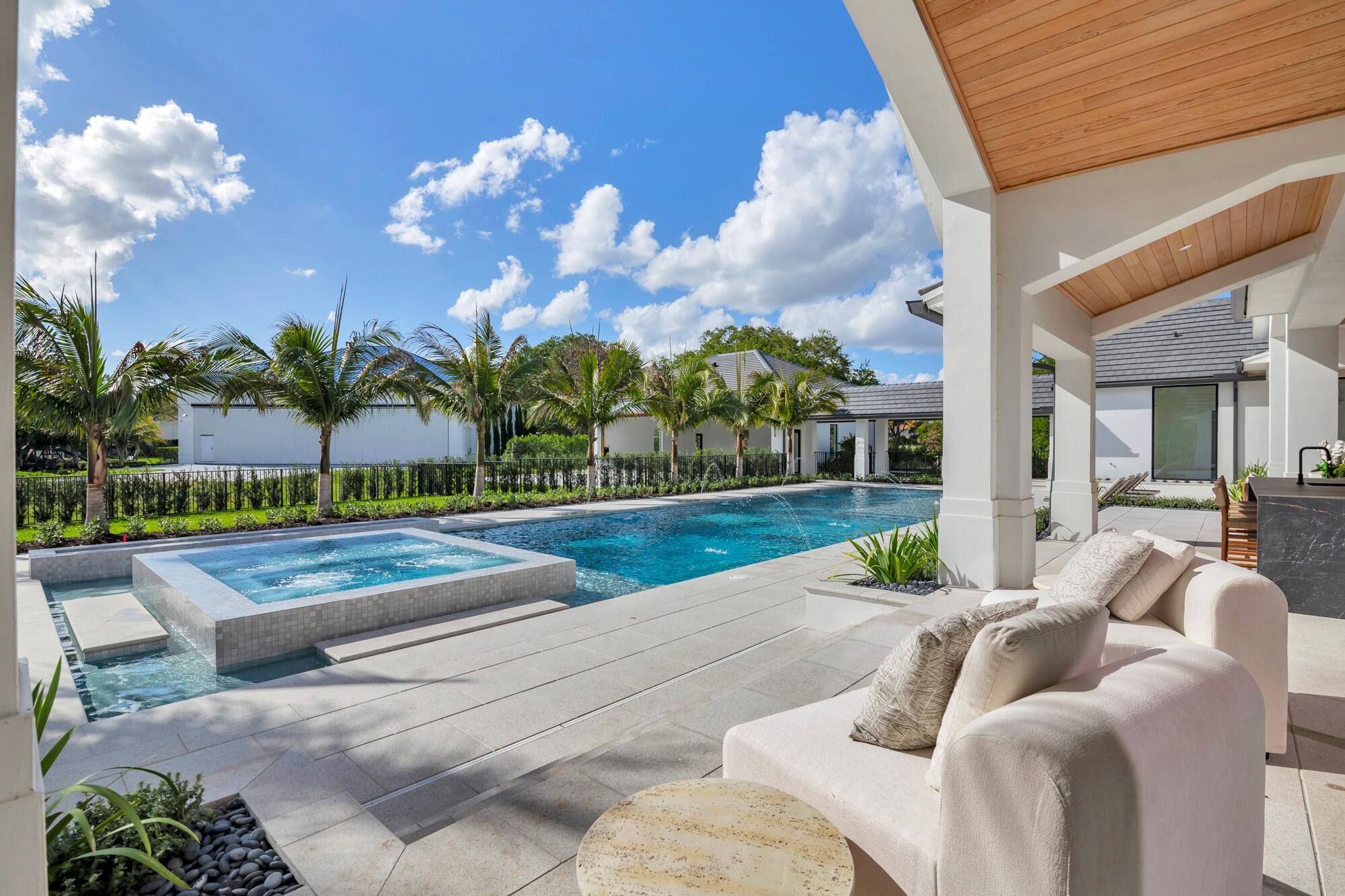 WELLINGTON AERO CLUB OF THE LANDINGS AT WELLINGTON - Residential