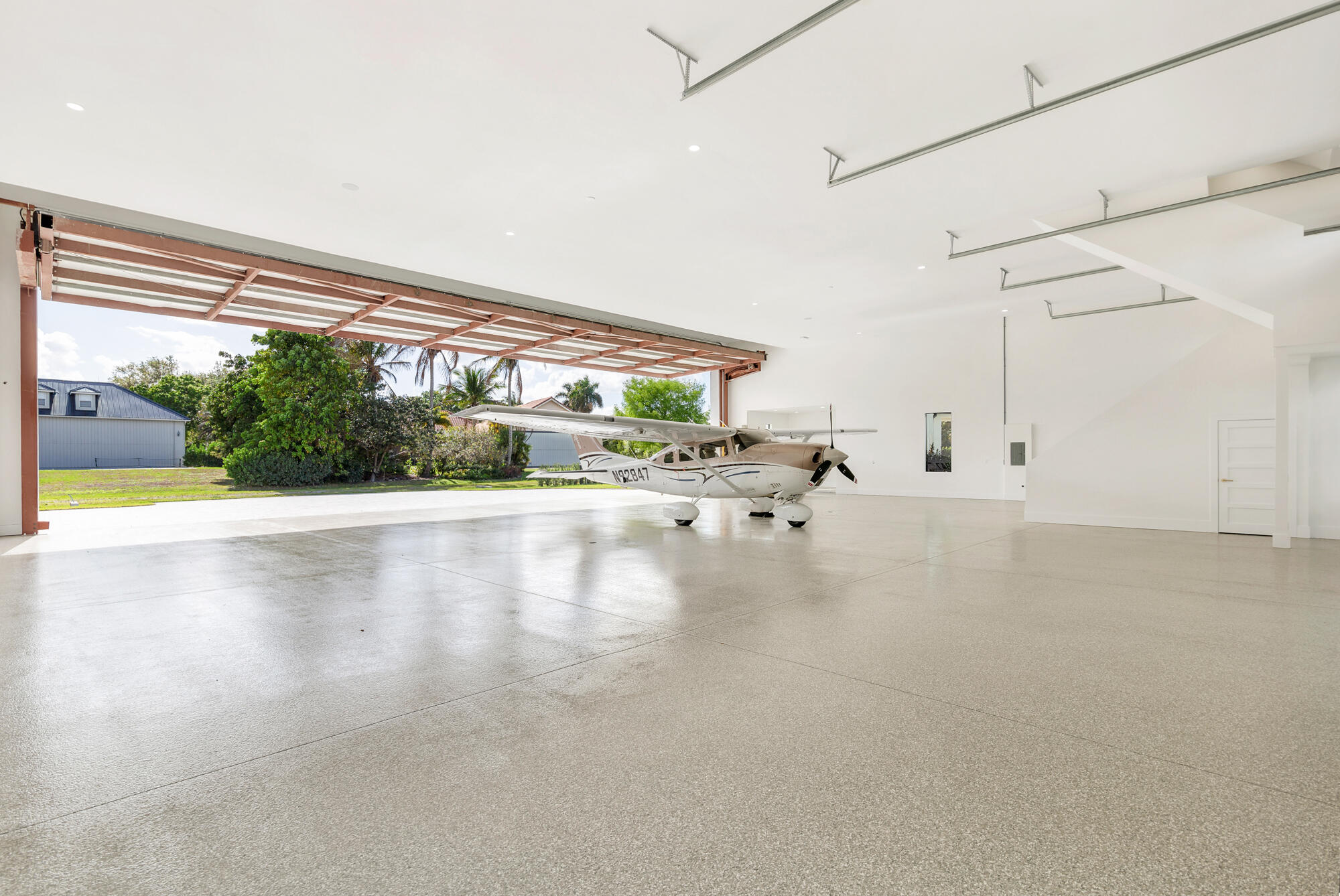 WELLINGTON AERO CLUB OF THE LANDINGS AT WELLINGTON - Residential