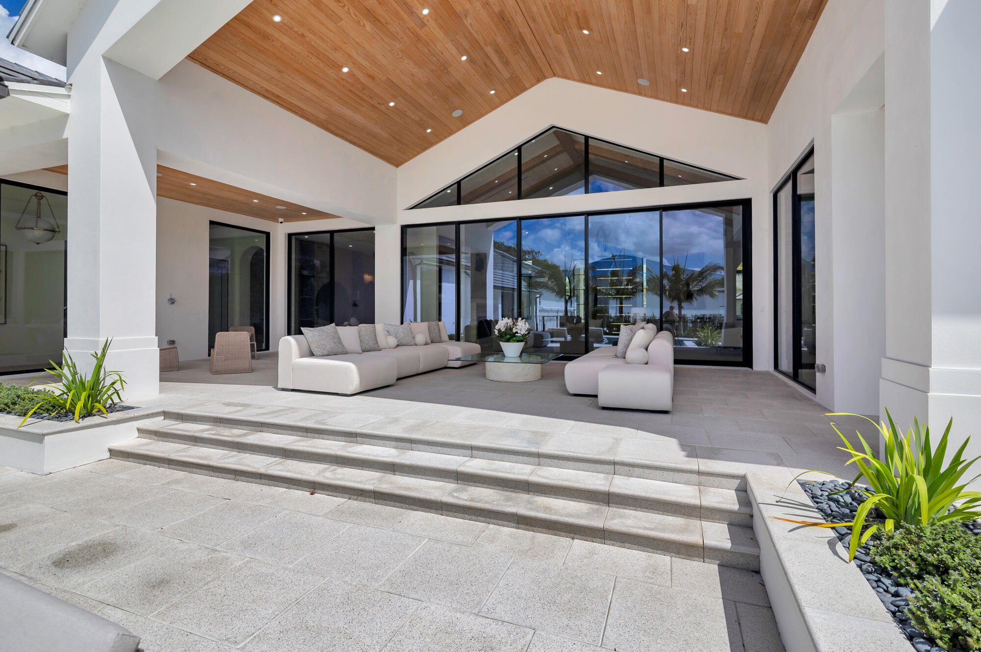 WELLINGTON AERO CLUB OF THE LANDINGS AT WELLINGTON - Residential