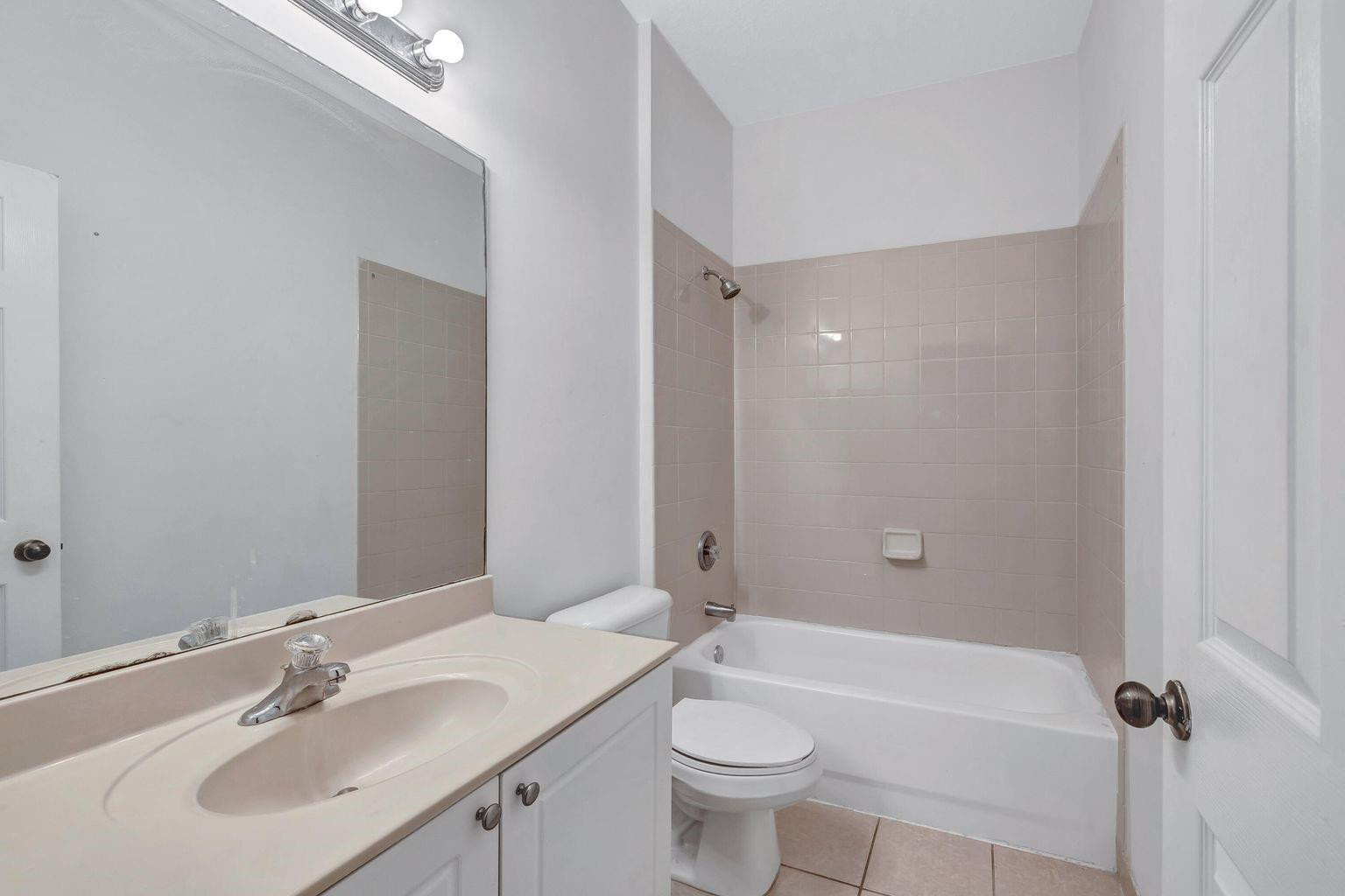 MERRICK PRESERVE CONDO - Residential Lease