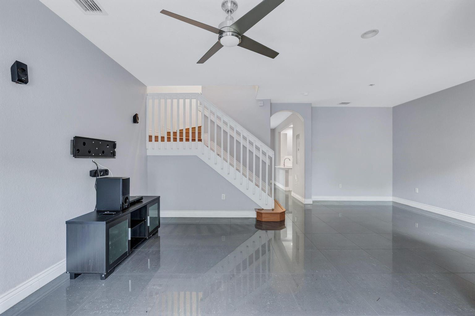 MERRICK PRESERVE CONDO - Residential Lease