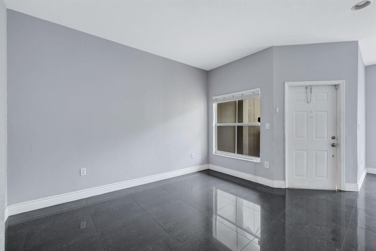 MERRICK PRESERVE CONDO - Residential Lease