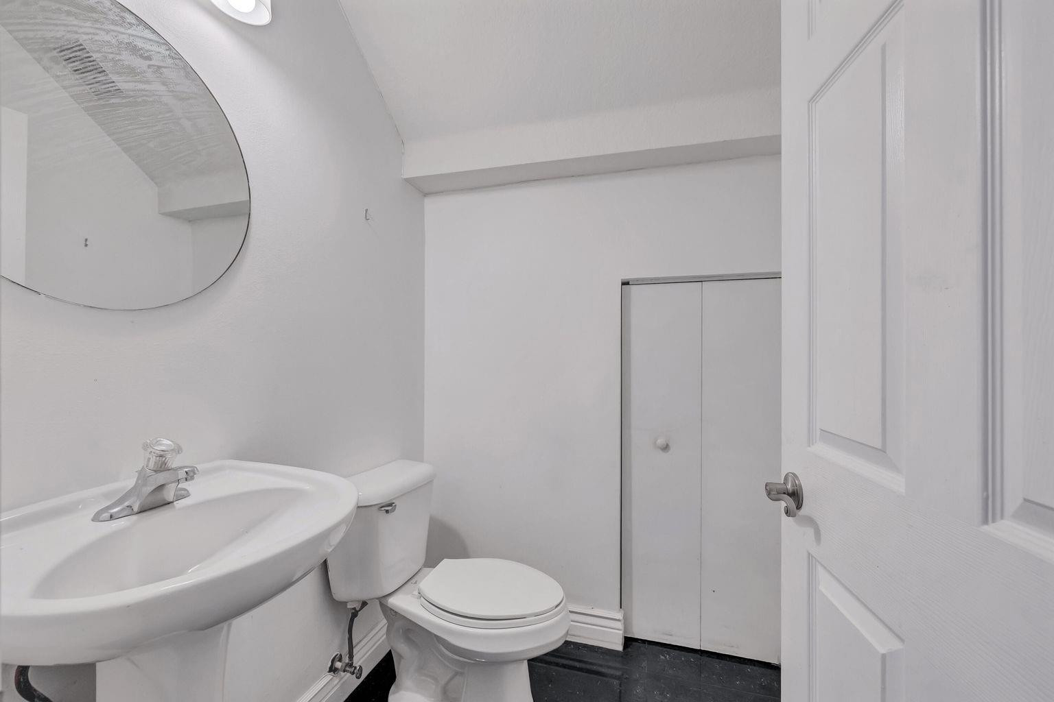 MERRICK PRESERVE CONDO - Residential Lease