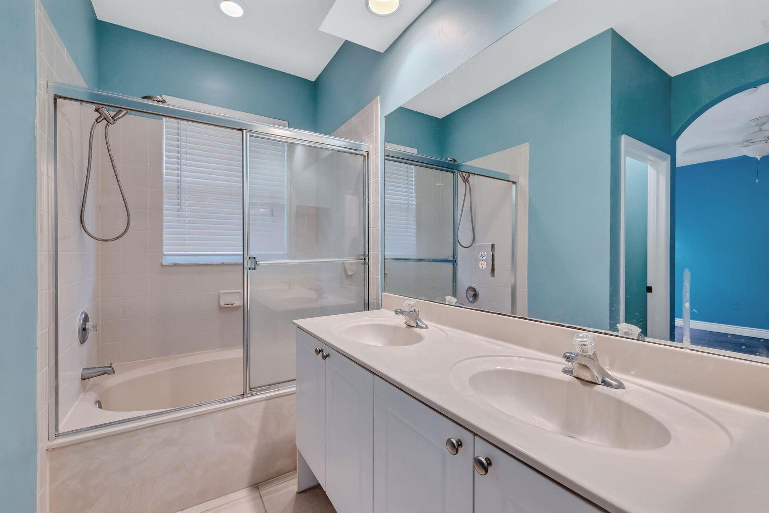 MERRICK PRESERVE CONDO - Residential Lease