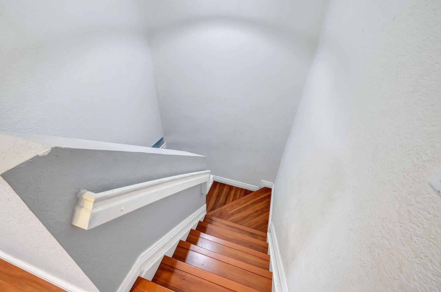 MERRICK PRESERVE CONDO - Residential Lease