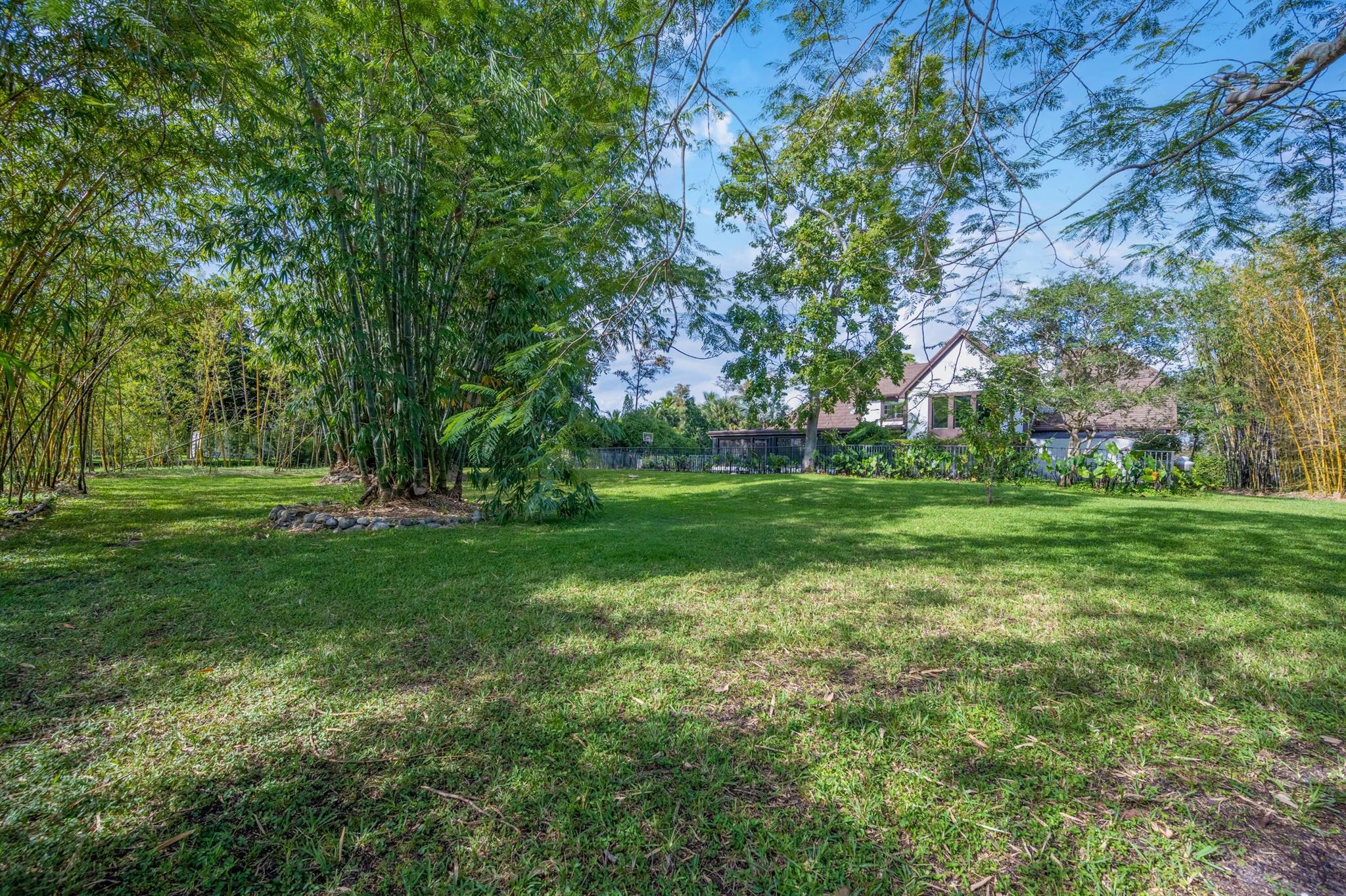 PINEWOOD EAST OF WELLINGT - Residential Lease