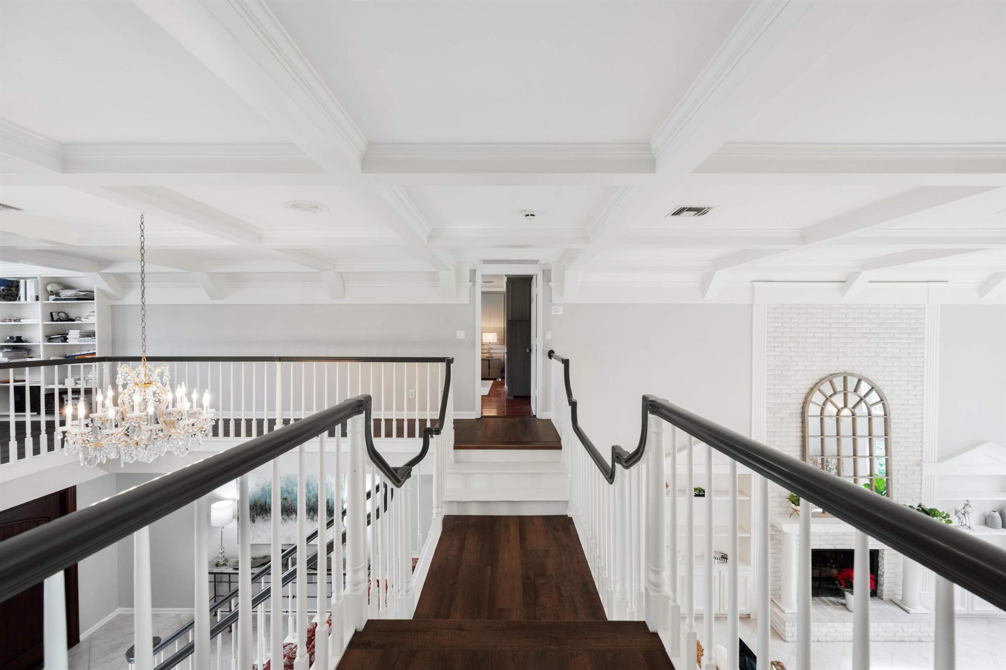 PINEWOOD EAST OF WELLINGT - Residential Lease