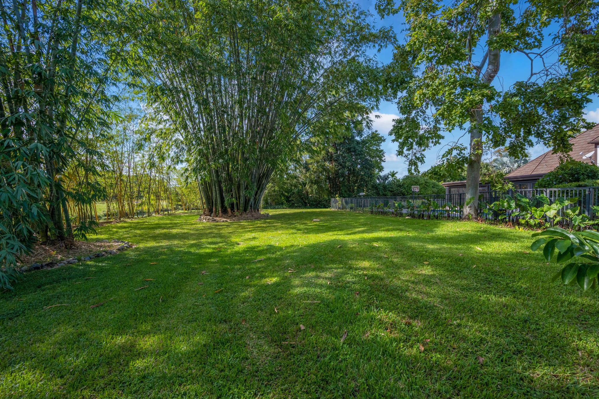 PINEWOOD EAST OF WELLINGT - Residential Lease