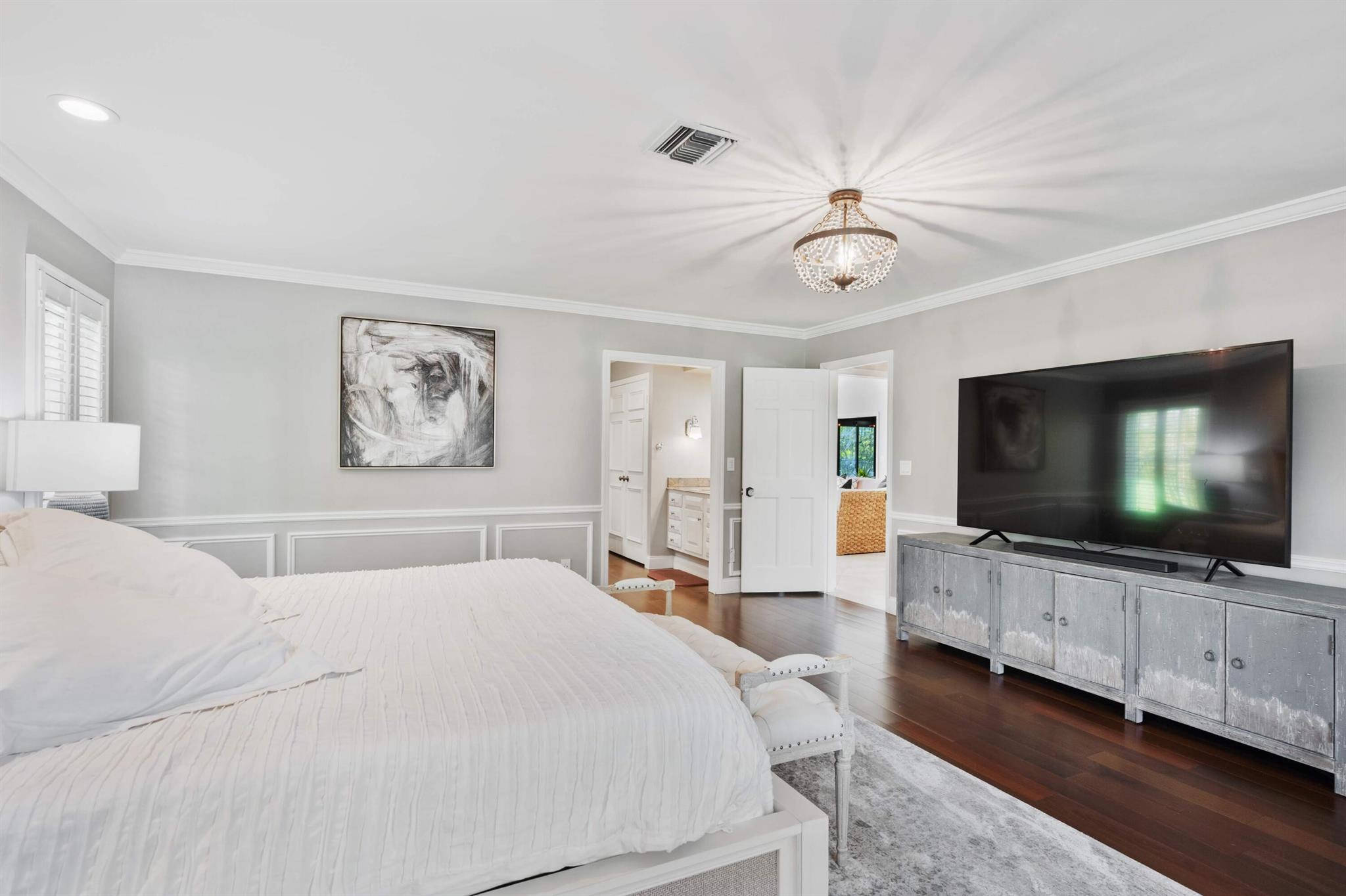 PINEWOOD EAST OF WELLINGT - Residential Lease