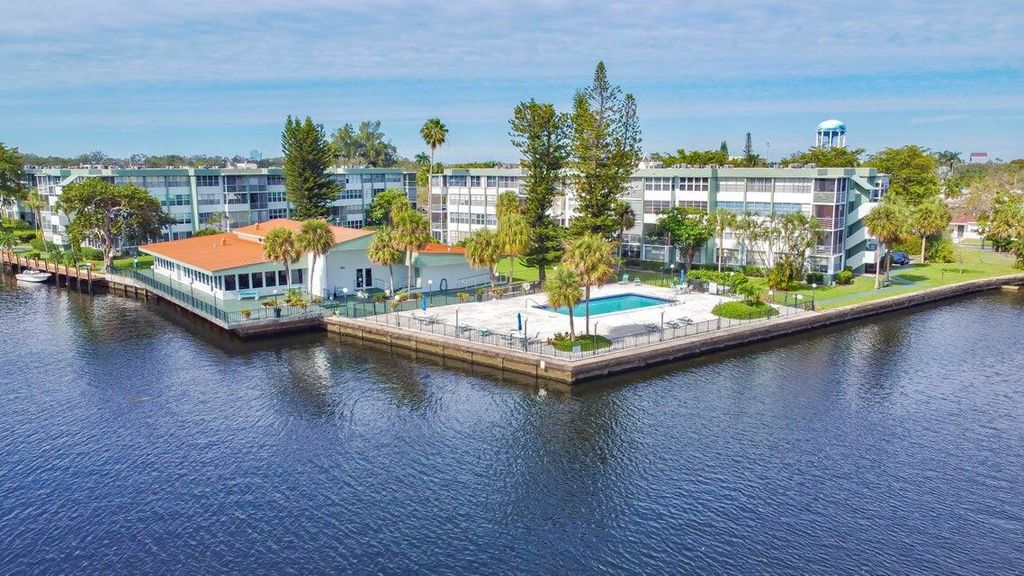 Photo of 2731 Taft Street #410, Hollywood, FL 33020 (MLS # R11150707)