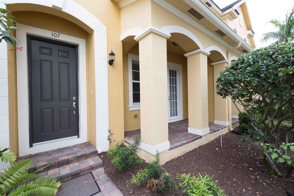 Photo of 107 Mulligan Place, Jupiter, FL 33458 (MLS # R11080542)