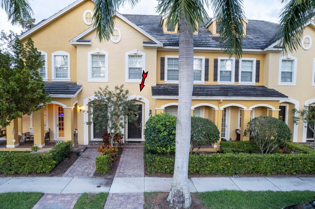 Photo of 107 Mulligan Place, Jupiter, FL 33458 (MLS # R11080542)