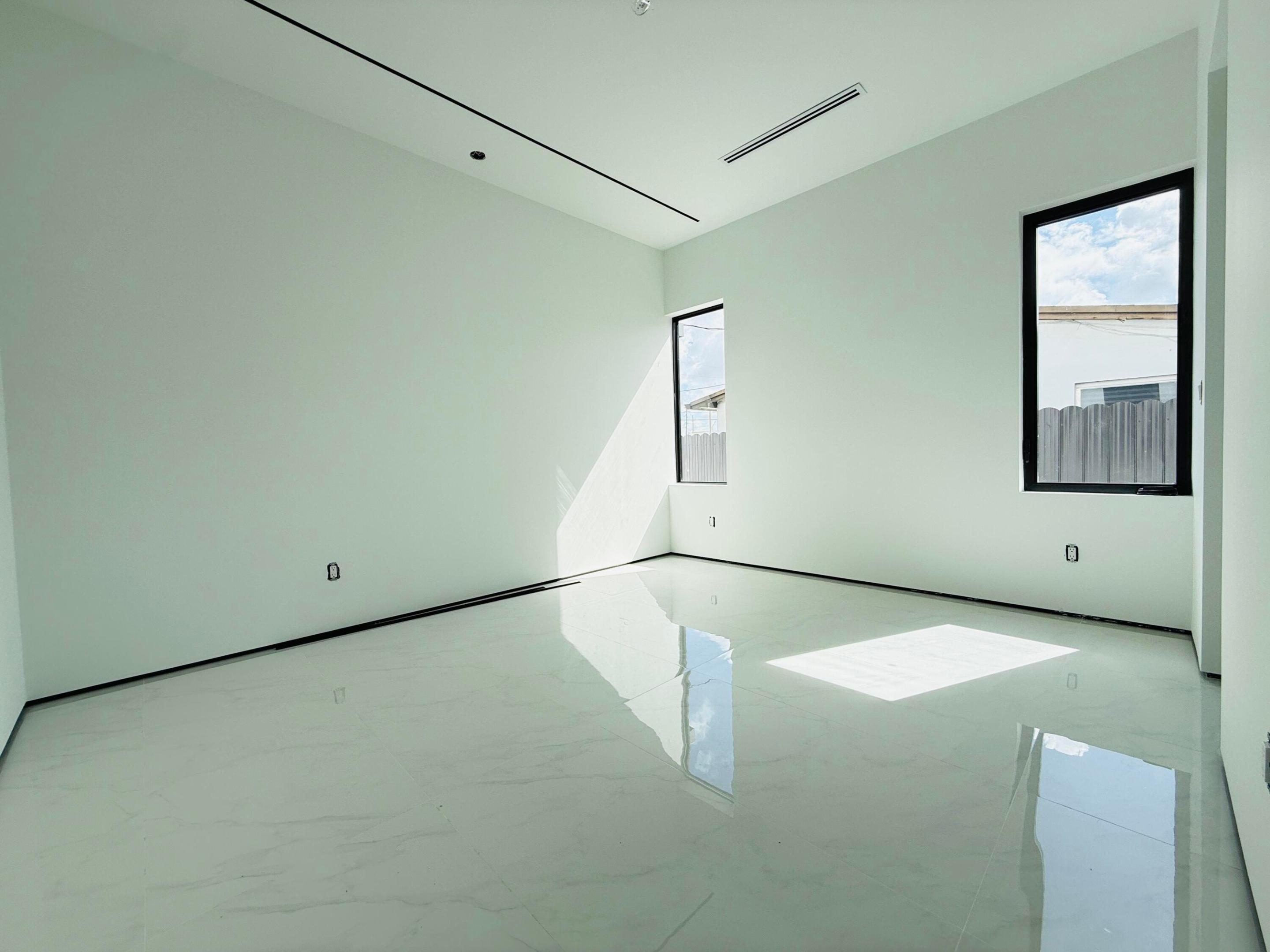 OLYMPIA GARDENS - Residential