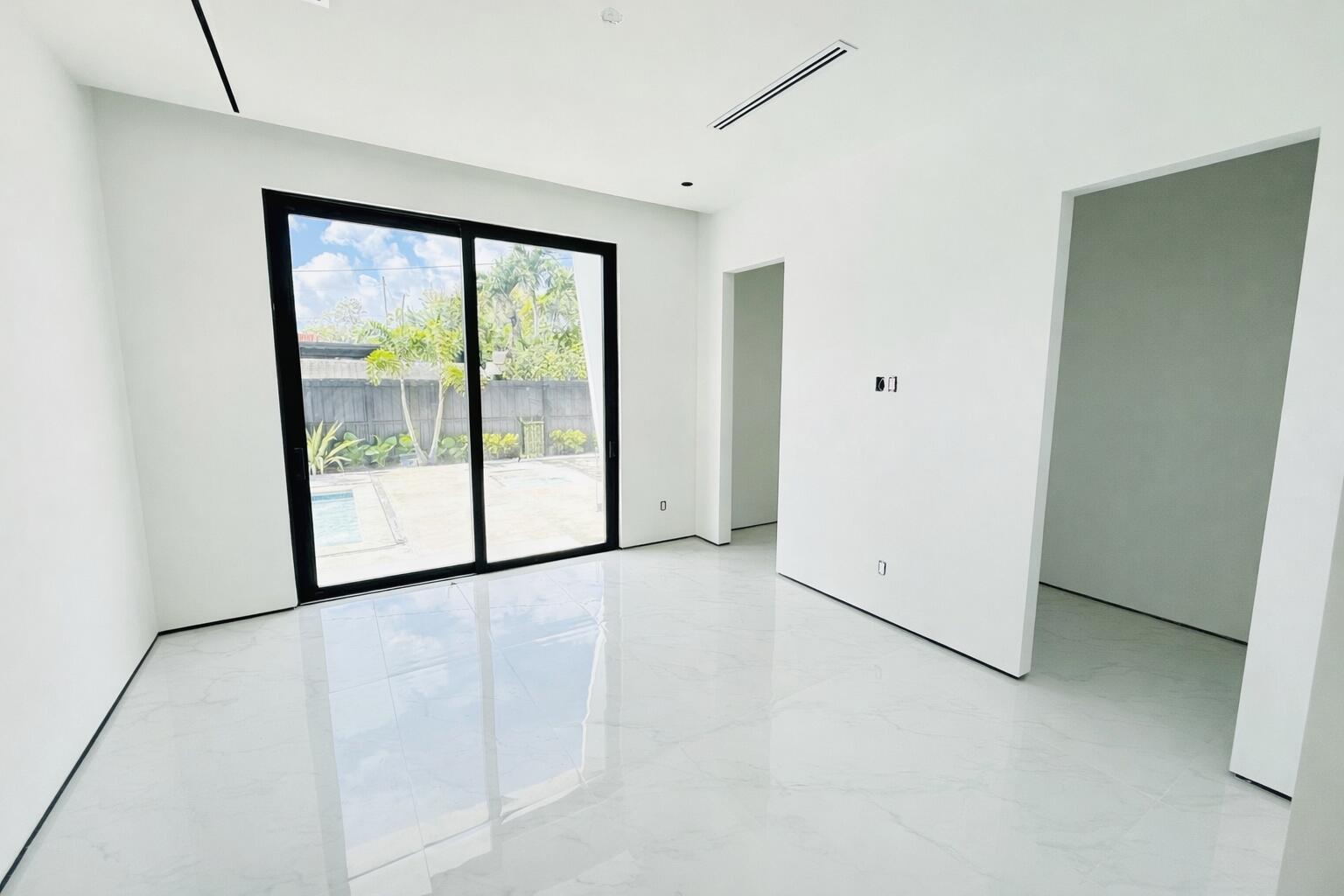 OLYMPIA GARDENS - Residential