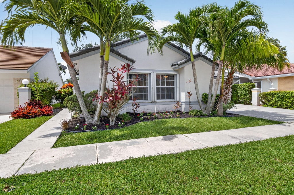 Photo of 10048 Country Brook Road, Boca Raton, FL 33428 (MLS # B26049823)