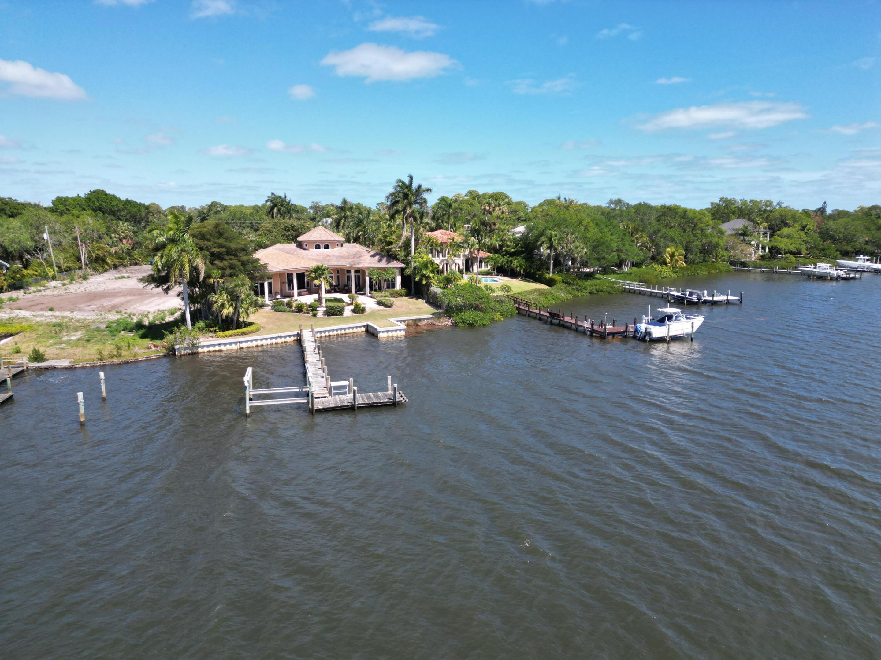 PENNOCK POINT - Residential