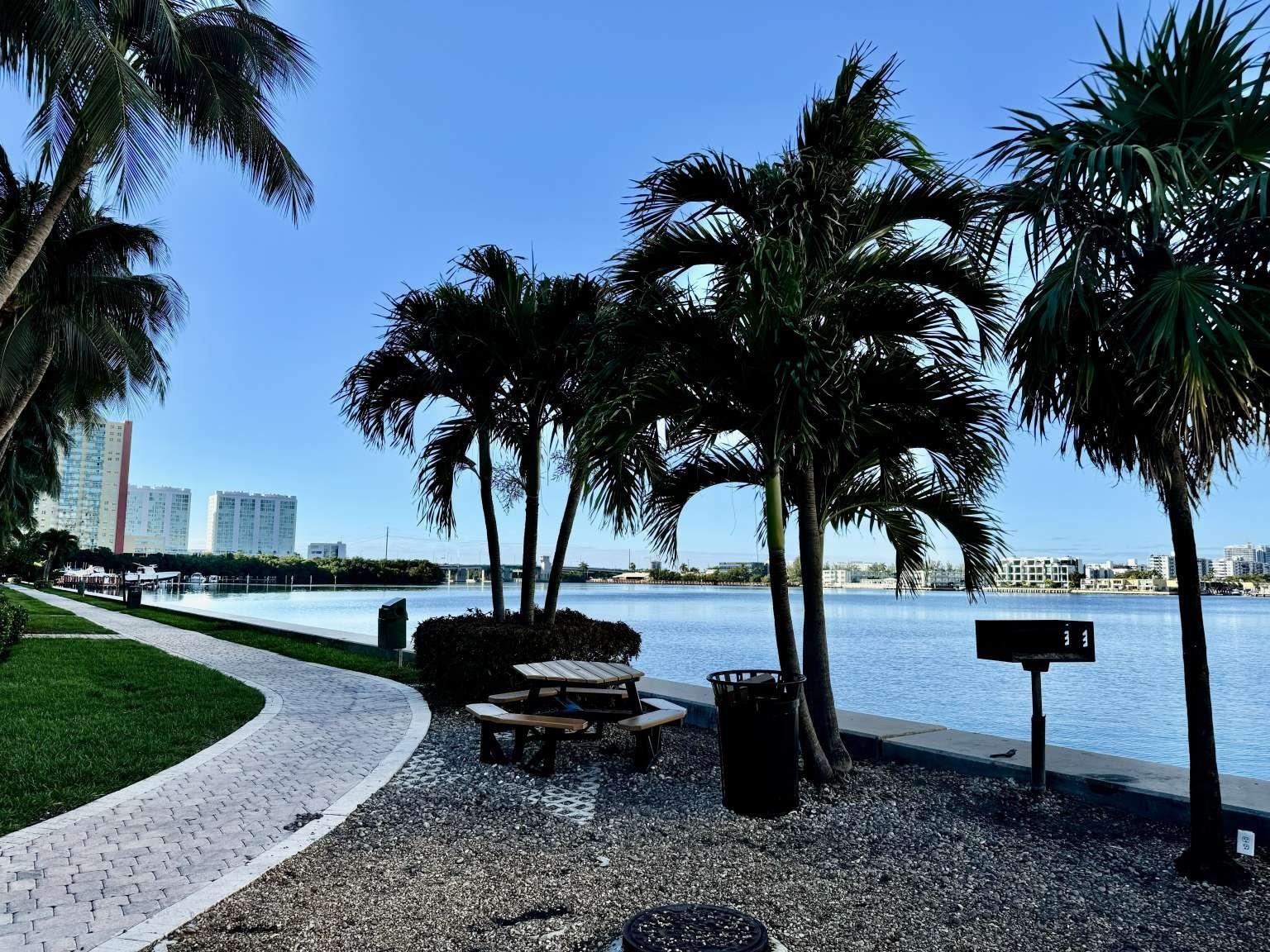 PORTO BELLAGIO - Residential