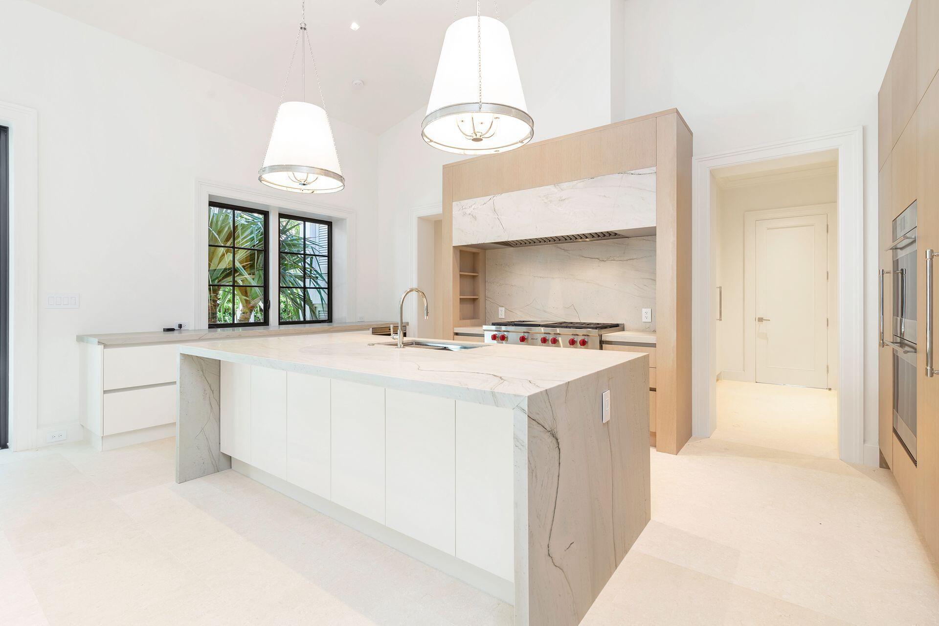 MIRAMAR SHORES - Residential