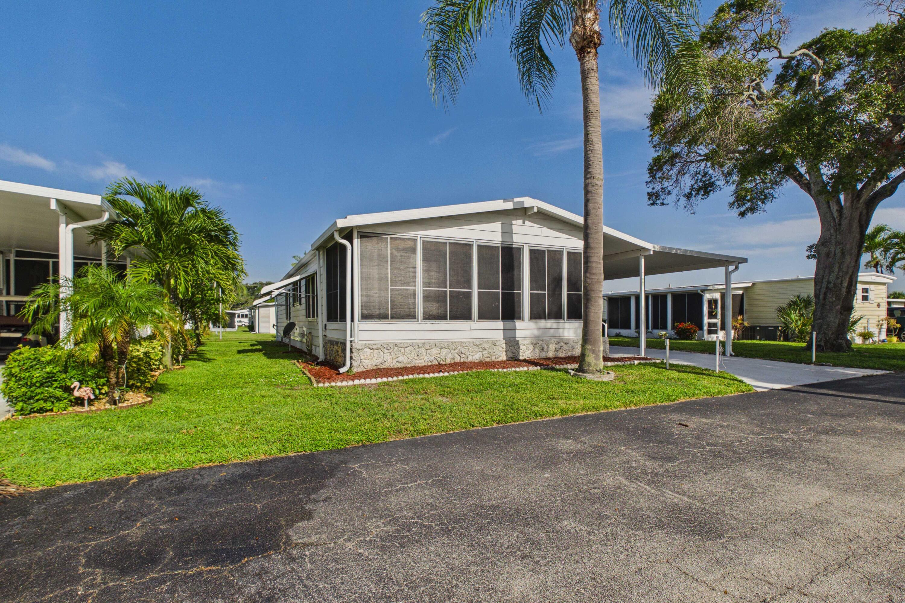 33009 AZUA BAY, Boynton Beach, FL, 33436/$174,000 2 33009 AZUA BAY