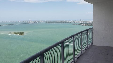 1750 N Bayshore Dr 4905 Miami FL 33132