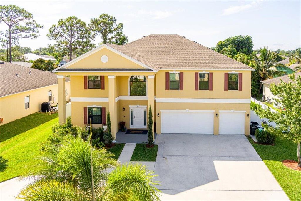 Photo of 685 NW Bayshore Boulevard, Port Saint Lucie, FL 34983 (MLS # R11112464)