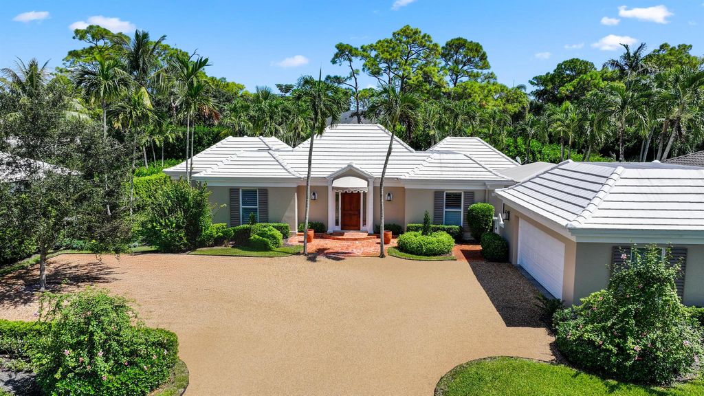 Photo of 11808 Dunes Road, Boynton Beach, FL 33436 (MLS # R11031514)