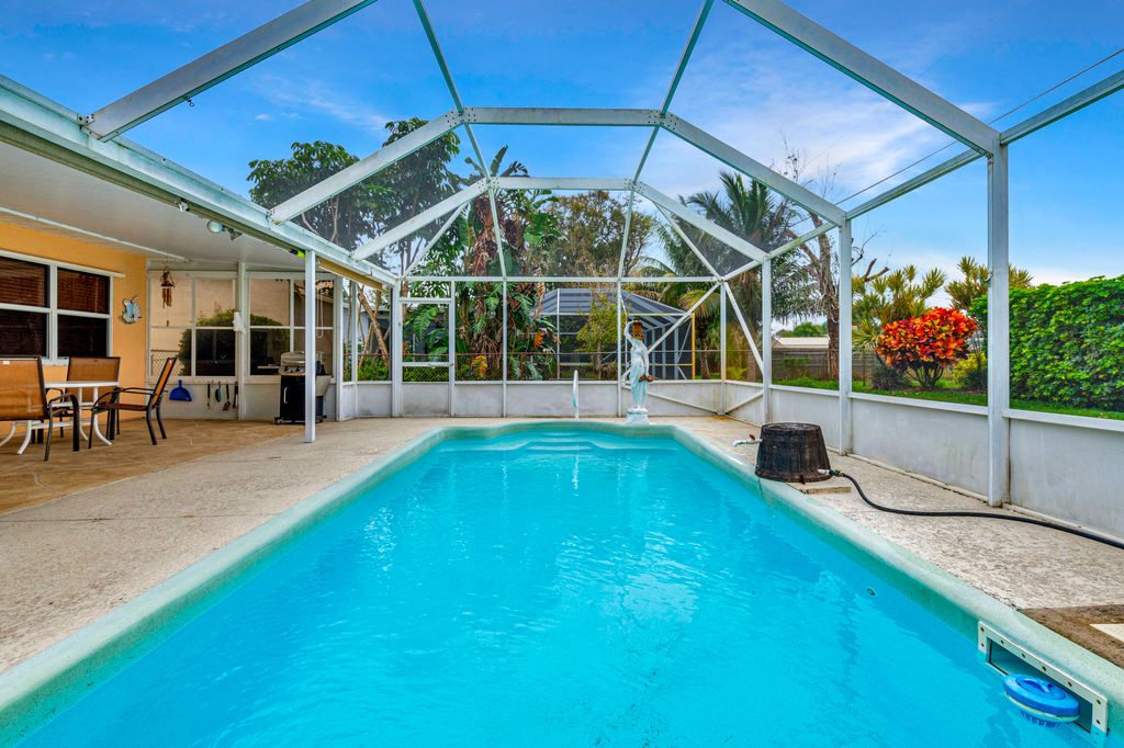 Photo of 1556 SE Croquet Street, Port Saint Lucie, FL 34983 (MLS # R10954131)